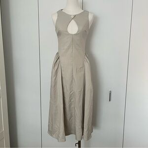 Elegant Beige Sleeveless Dress